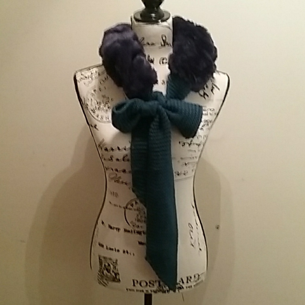 Anthrolopogie scarf
